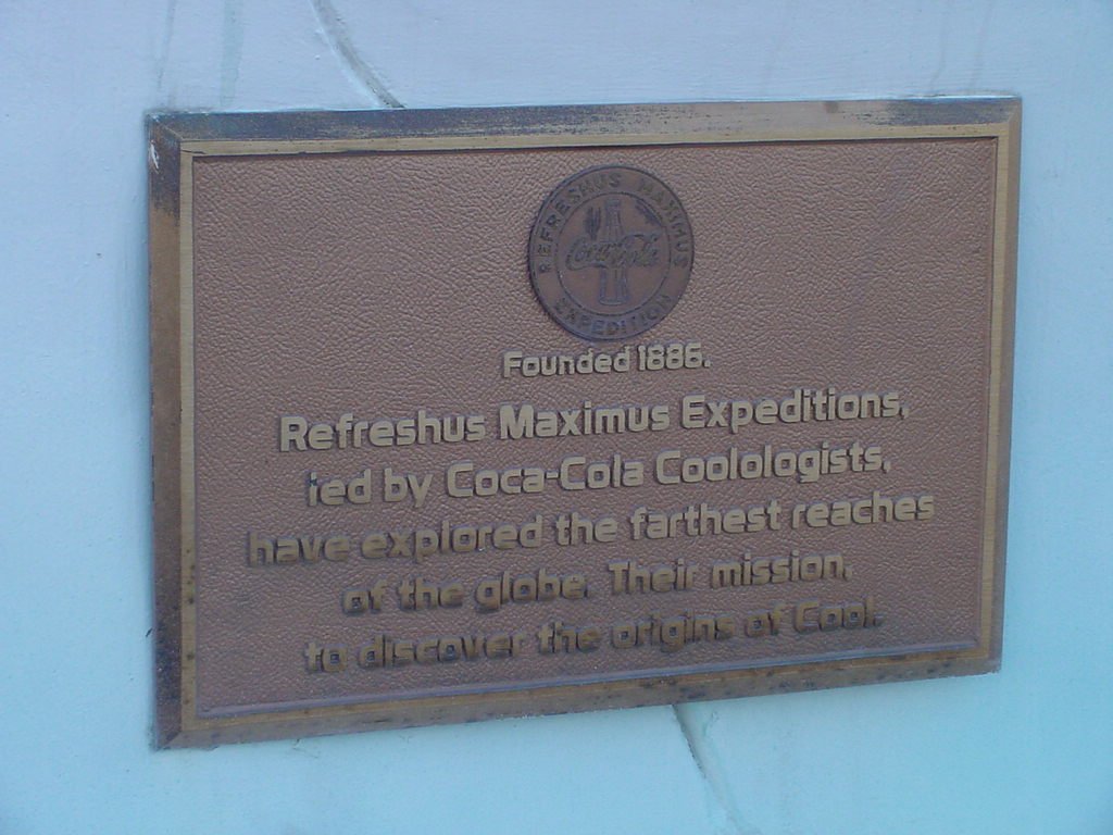 Refreshus Maximus Expeditions Plaque.jpg 124.7K