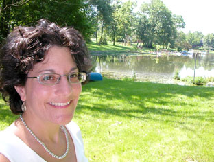 Lisa Satin photo